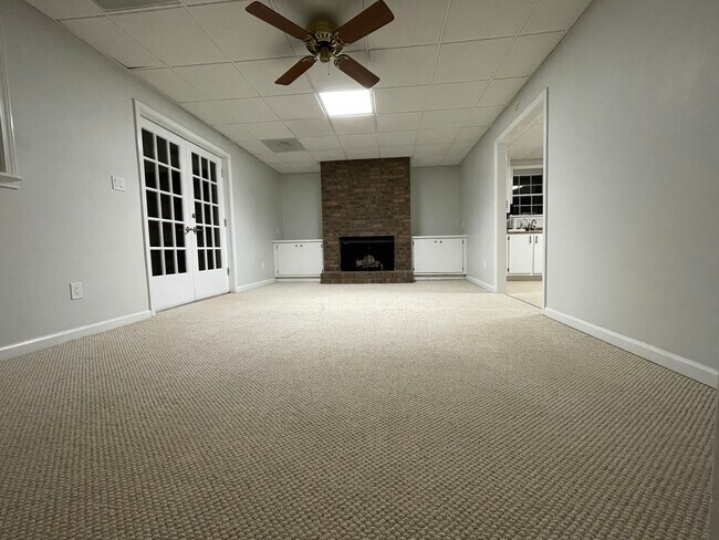 Building Photo - 242 Early Pkwy Dr