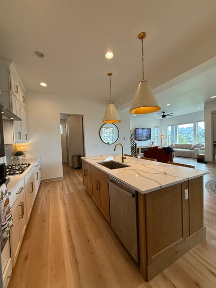 Building Photo - 16542 Umatilla Pl