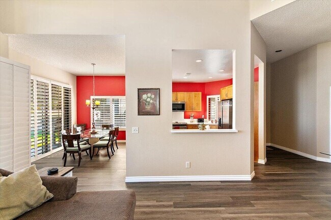 Building Photo - 54838 Oak-Tree