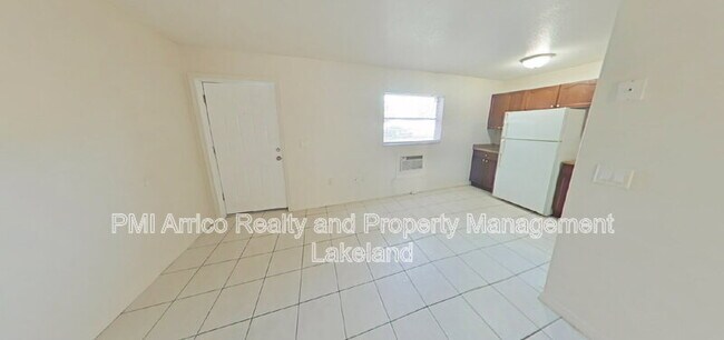 Building Photo - 507 Twin Pines Ln