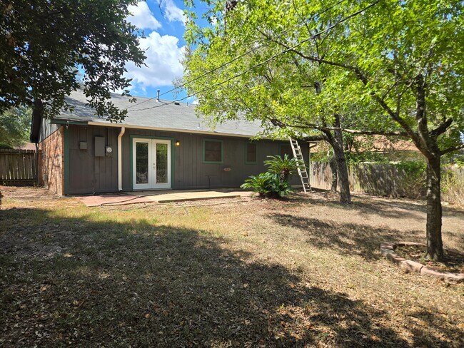 Building Photo - 3209 Coastal Dr