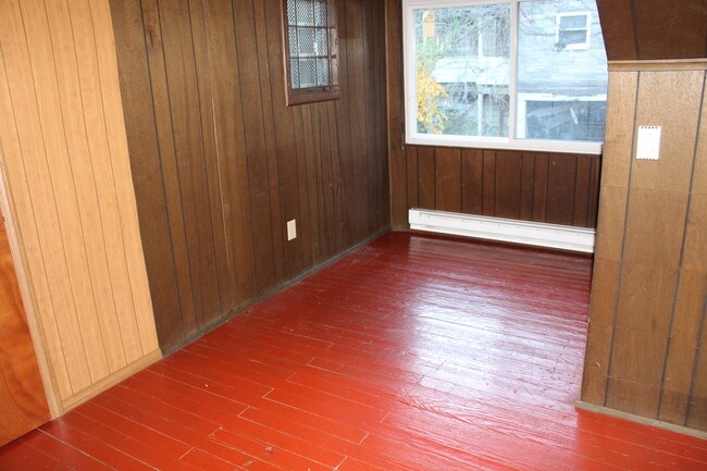 Building Photo - 24 Walther St