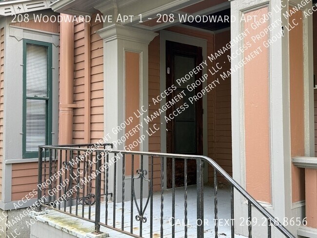 Building Photo - 208 Woodward Ave