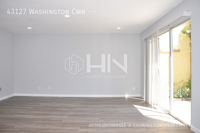 Building Photo - 43127 Washington Common
