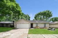 Building Photo - 15823 Baybriar Dr