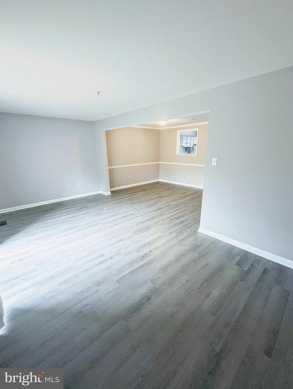 Building Photo - 121 Eagles Ridge