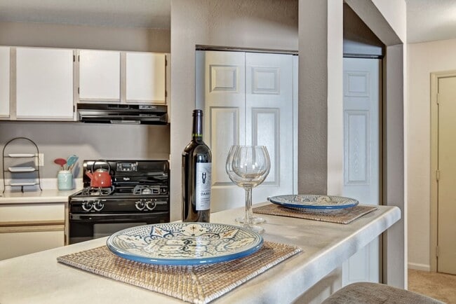 Building Photo - River's Cove