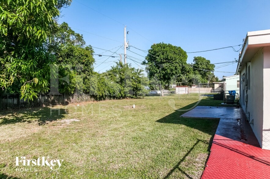 Building Photo - 2441 NW 182nd Terrace