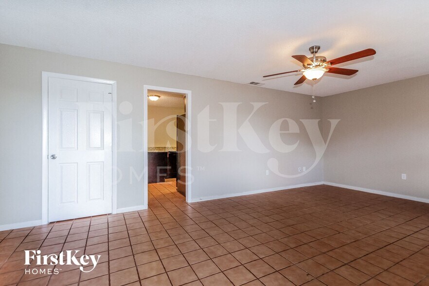 Building Photo - 4017 Lana Dr