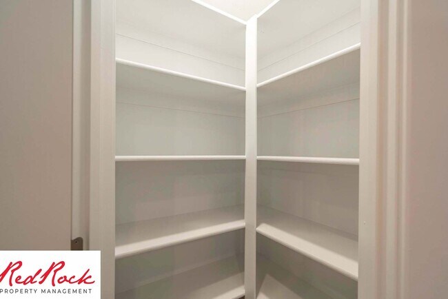 Building Photo - 3 Bedroom Townhome in Washington Fields wi...