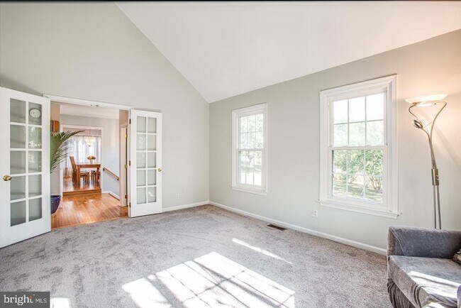 Building Photo - 201 Anchor Cove