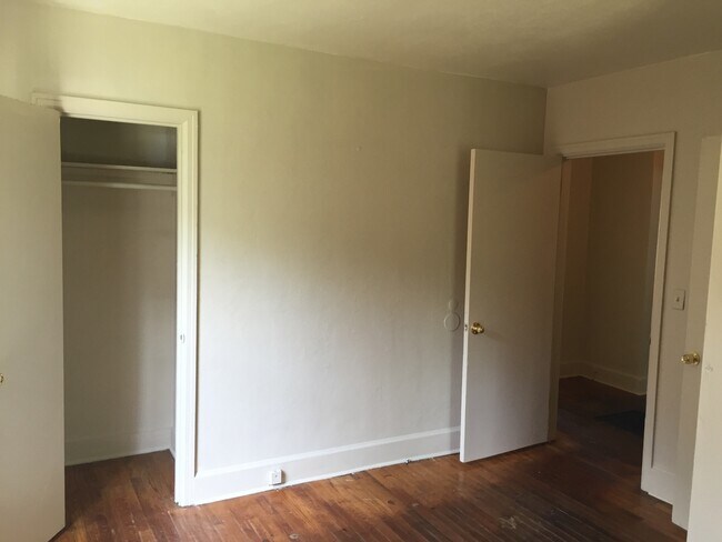 Building Photo - **AVAILABLE NOW**Midtown Columbus, GA 3 Be...