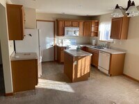 Building Photo - 508 3rd St