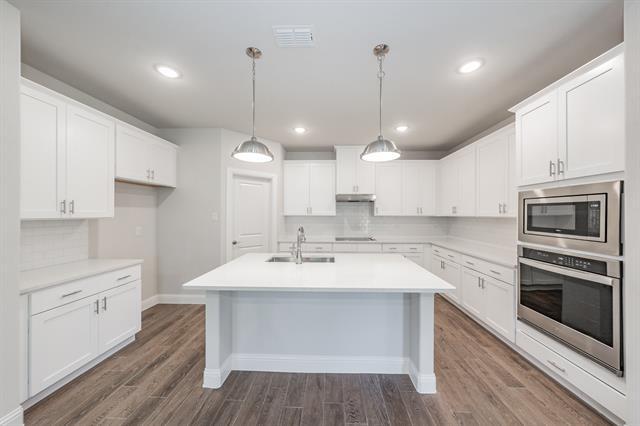 Building Photo - 241 Gardenia Dr