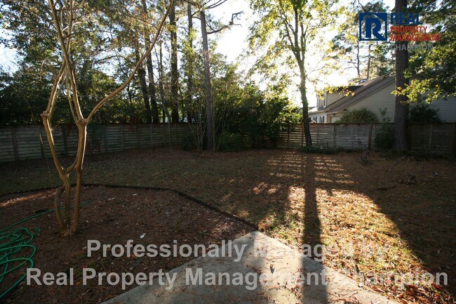 Building Photo - Beautifully Updated Home Featuring Fenced ...