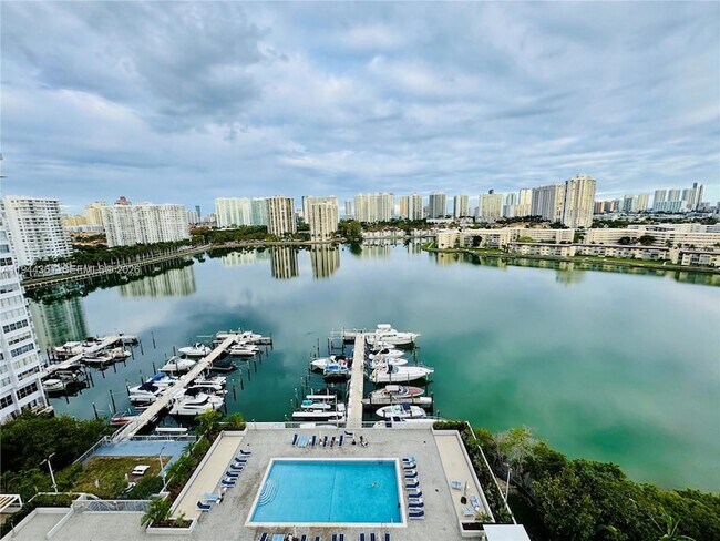 Building Photo - 18041 Biscayne Blvd