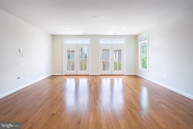 Building Photo - 20769 Duxbury Terrace