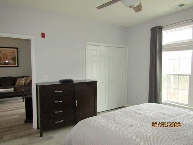 Building Photo - 144 Scotch Broom Dr