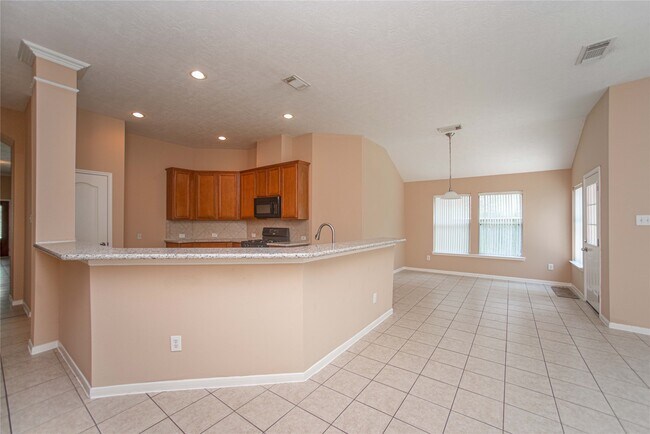 Building Photo - 20219 Suncoast Dr