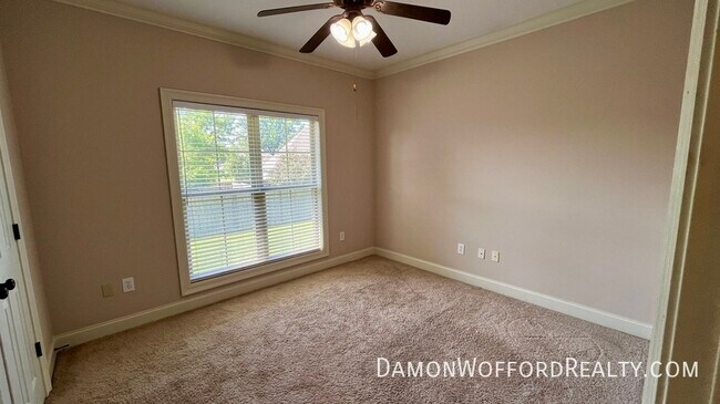 Building Photo - 610 Salems Ct
