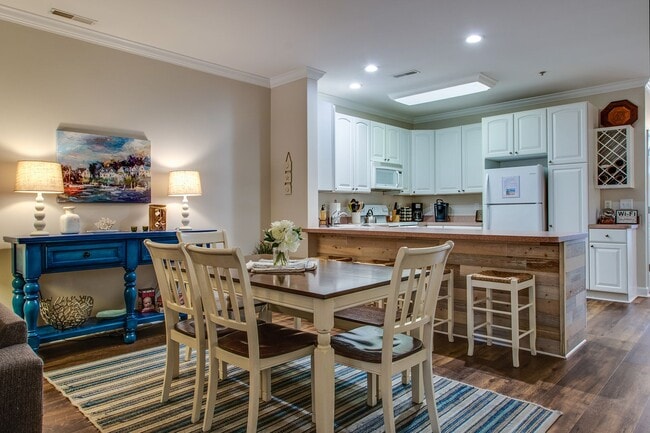 Building Photo - FURNISHED CONDO - LEWES