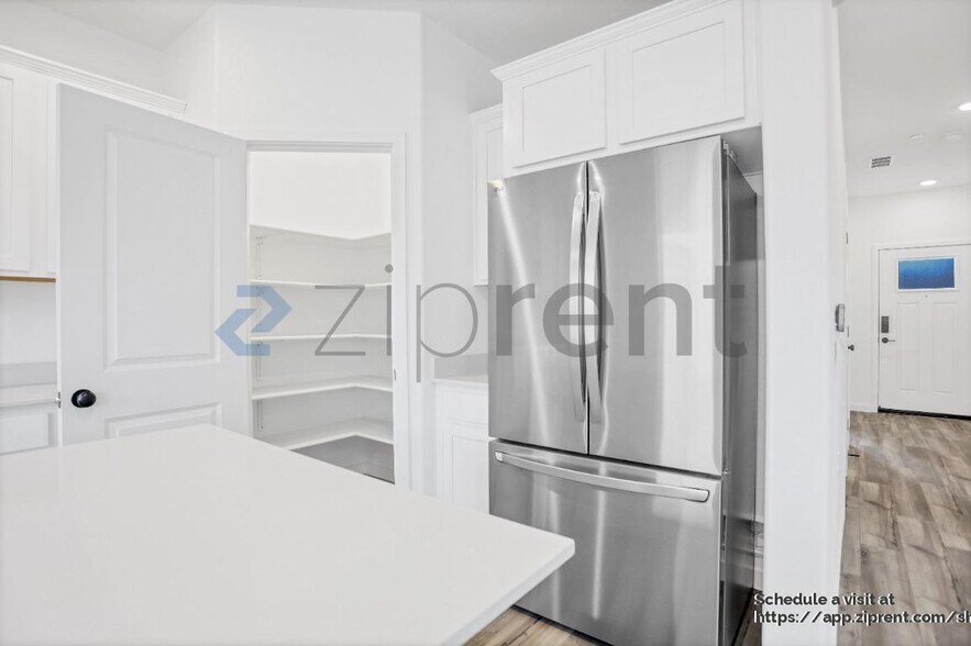 Building Photo - 4636 Sami Jo Dr