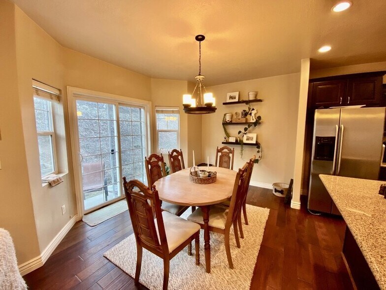 Building Photo - 14772 Deer Park Ln