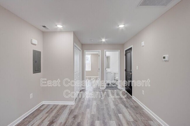 Building Photo - 601 Richwood Ave