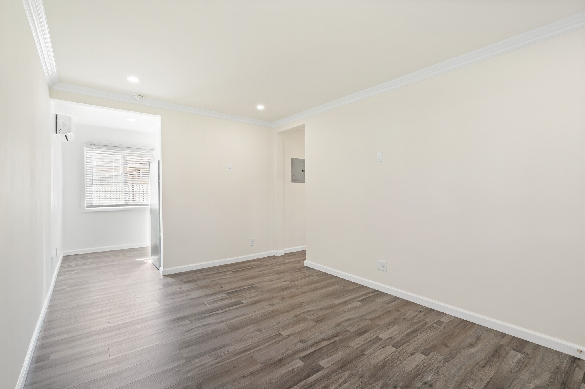 Building Photo - 1669 N Hollywood Way