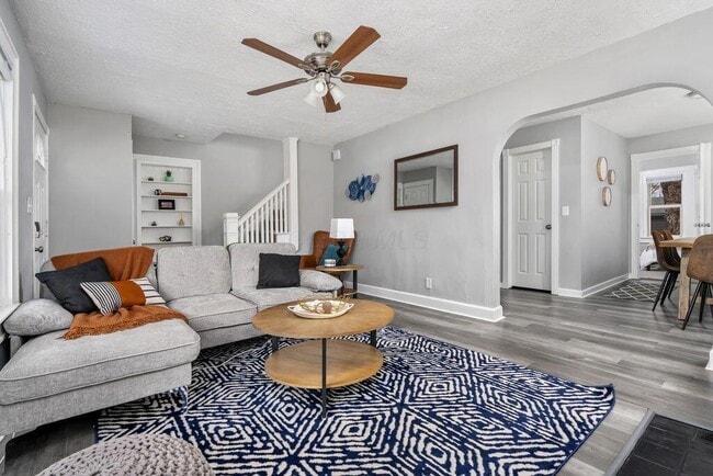 Building Photo - 975 Heyl Ave