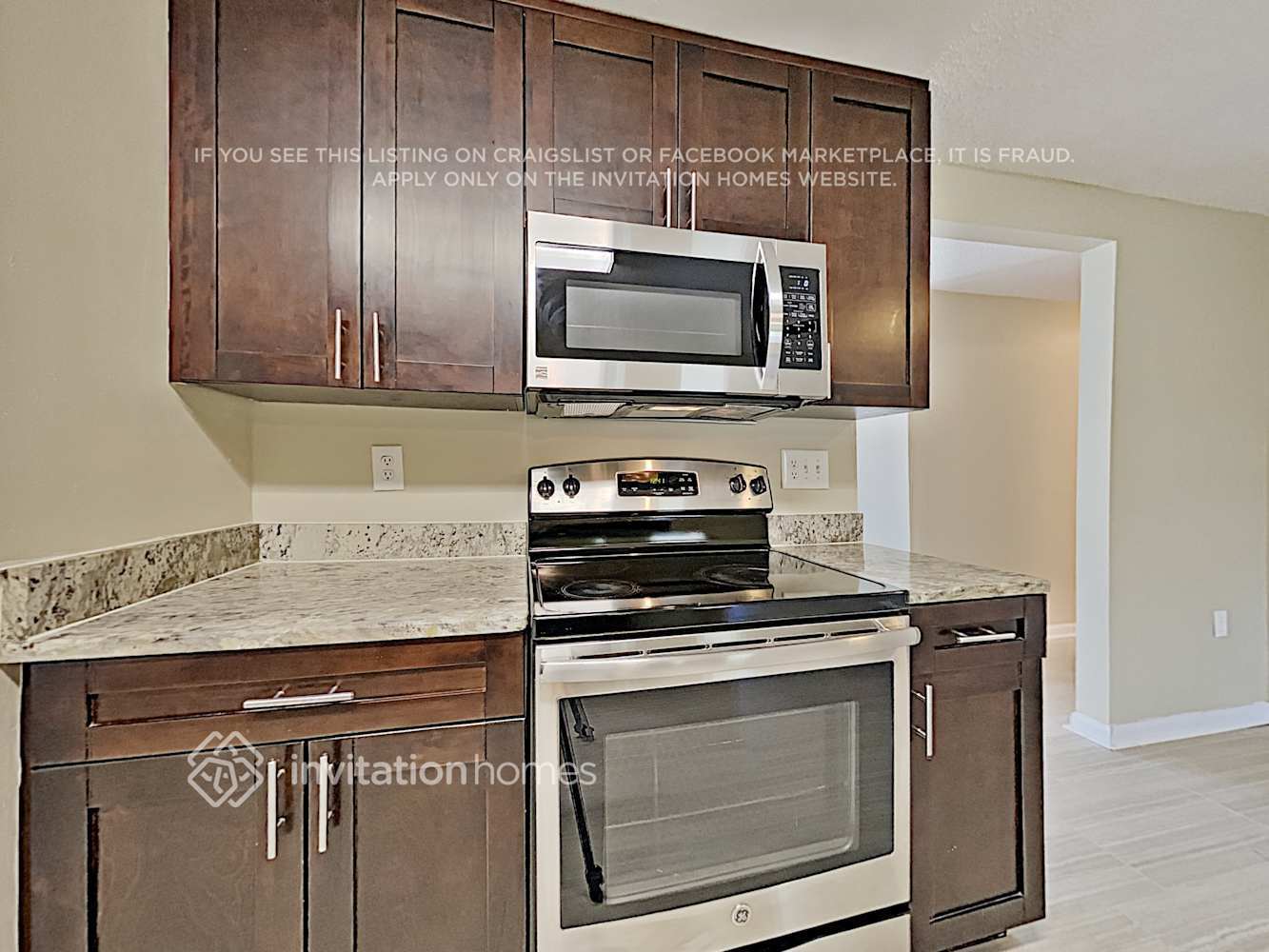 Building Photo - 8261 Greenleaf Cir