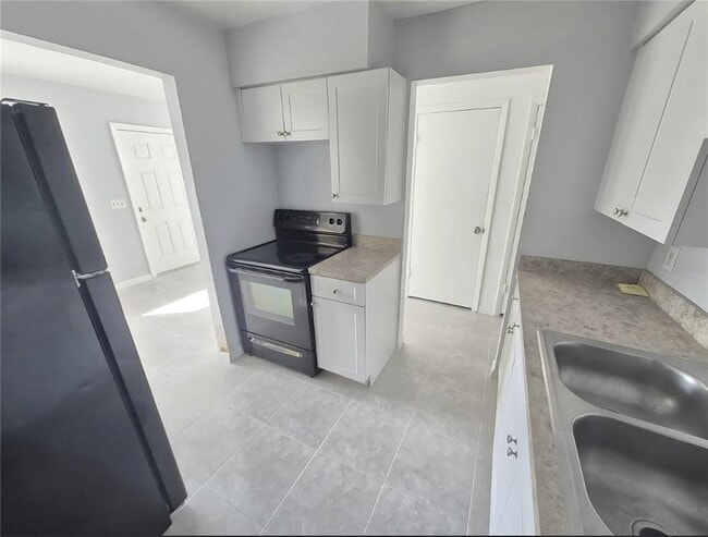 Building Photo - 2418 Wishing Well Cir