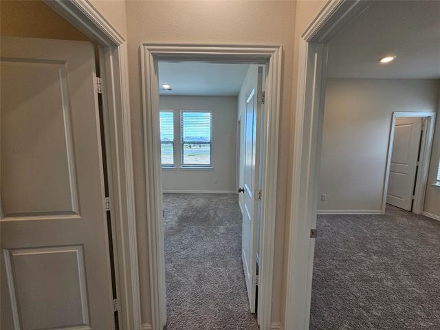 Building Photo - 2800 Jacaranda Dr