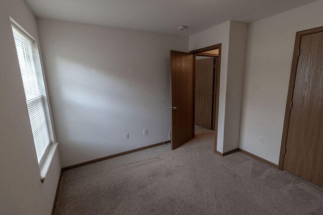 Building Photo - 1610 Typhoon Dr