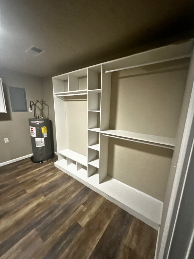 Building Photo - 11161 Soape Rd