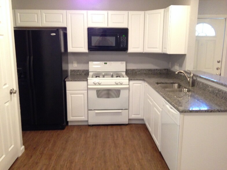 Building Photo - 4904 Merritt Cir