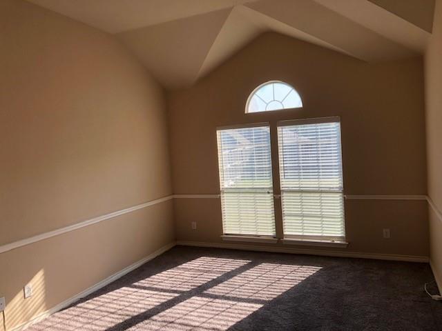 Building Photo - 641 Marlee Dr