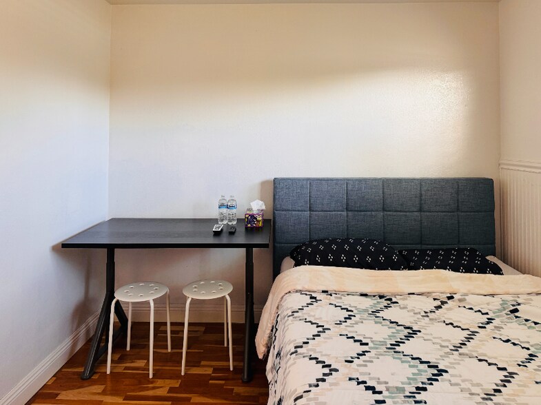 Building Photo - 209 Grant Ct