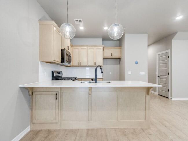 Building Photo - 10601 NW 23rd St