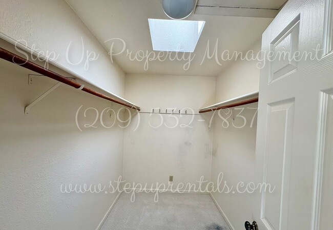 Building Photo - Spacious Curtis Creek Ranch Home in a Quiet Cul-de-Sac with Large Garage & Private Outdoor Space