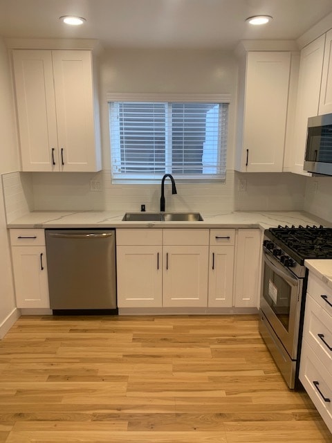 Building Photo - 10960 Palms Blvd