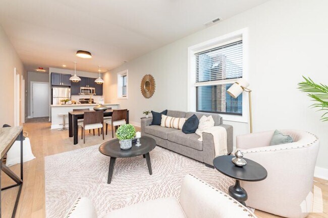 Building Photo - 1 bedroom in Chicago IL 60618