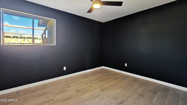 Building Photo - 6739 N 16th St