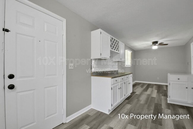 Building Photo - 2316 Ontario St