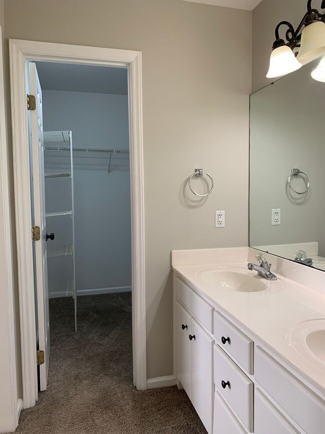 Building Photo - Pretty Home, Featuring 1st Floor Master Su...