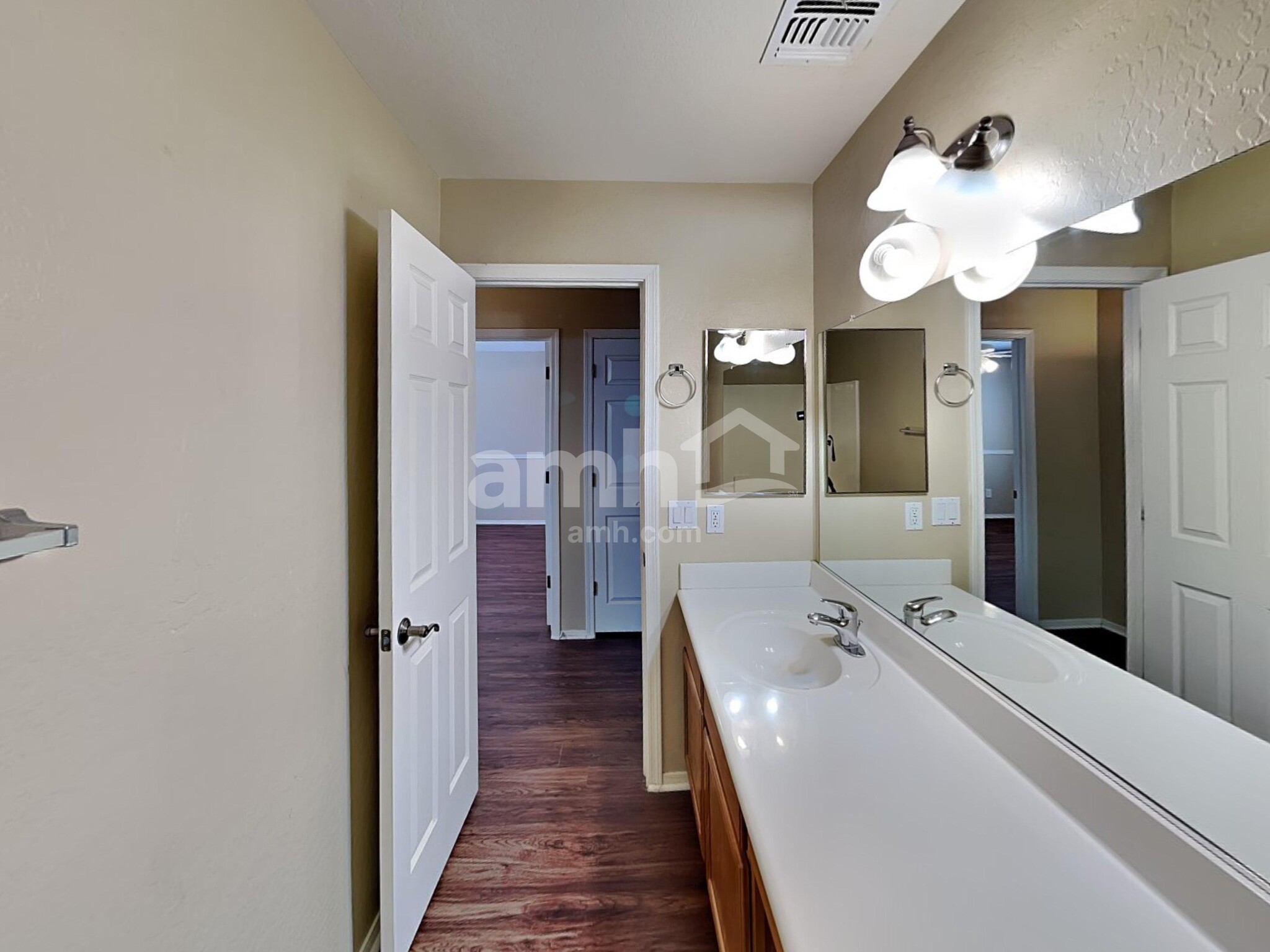 Building Photo - 33055 N Madison Way Dr