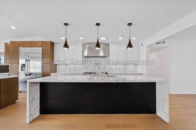 Building Photo - 8515 N 13th Pl