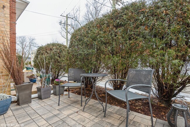 Building Photo - 606 Ridge Rd