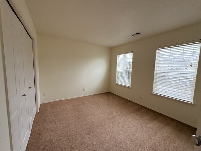 Building Photo - 16850 NW Arizona Dr