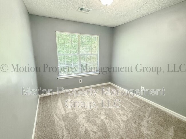 Building Photo - 6710 Sunset Hills Blvd